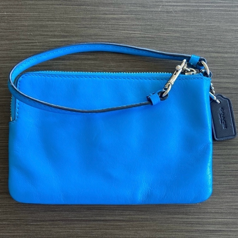Coach Color block Wristlet -EUC - Picture 2 of 6